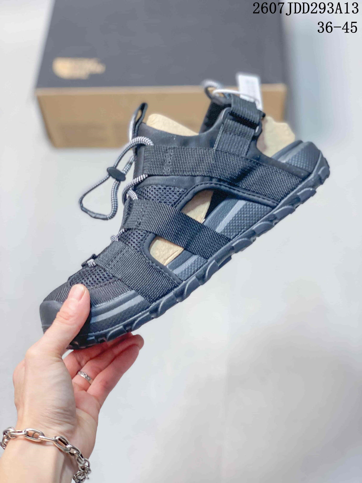 The North Face Outdoor Strappy Sandals Black 2607JDD293A13