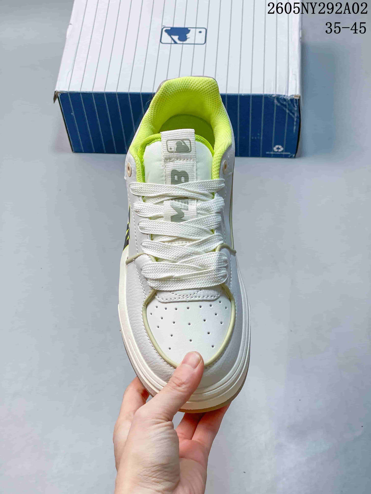 MLB Chunky Liner Low-Top Sneakers White Neon Green