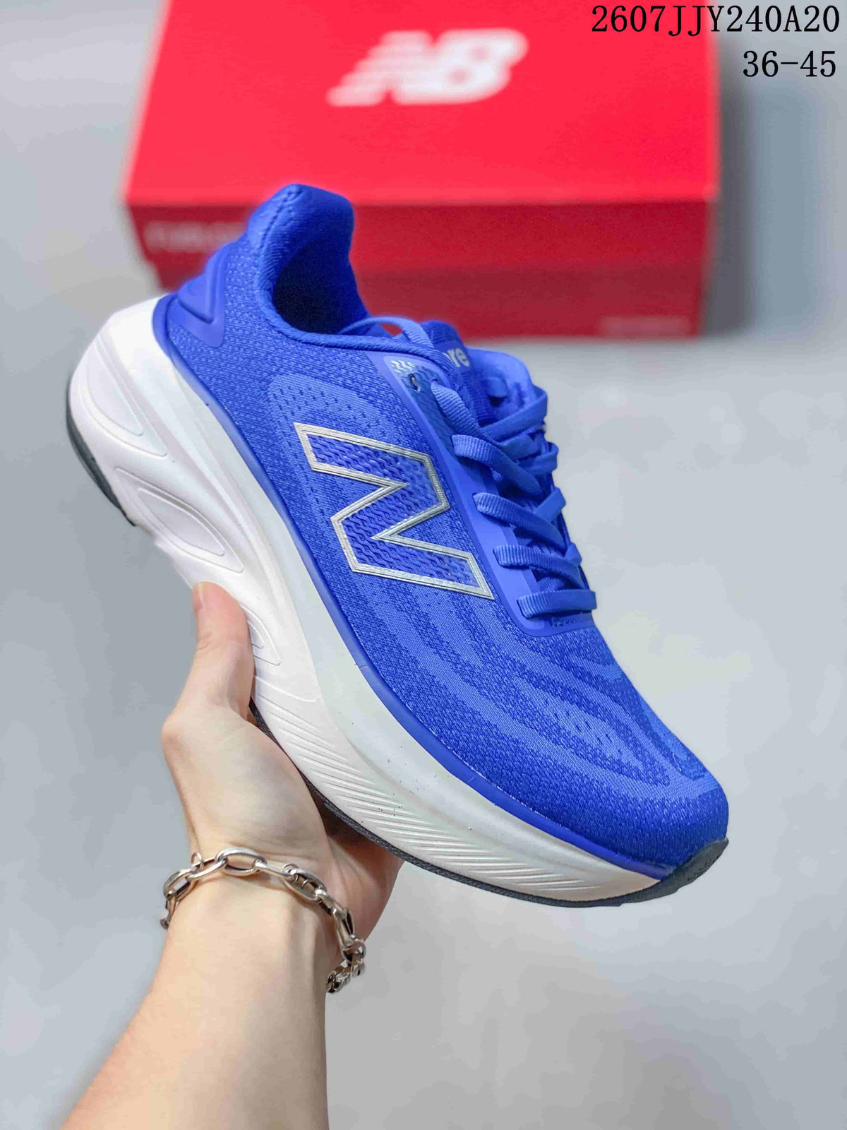 New Balance Fresh Foam X More v6 Running Sneakers