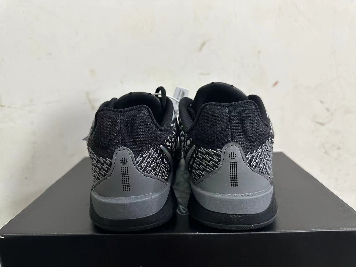 Nike Kobe 5 Basketball Shoes Black and Grey