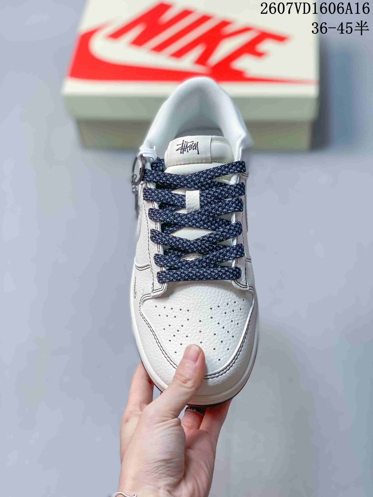 Nike SB Dunk Low White and Navy Sneakers 2607VD1606A16