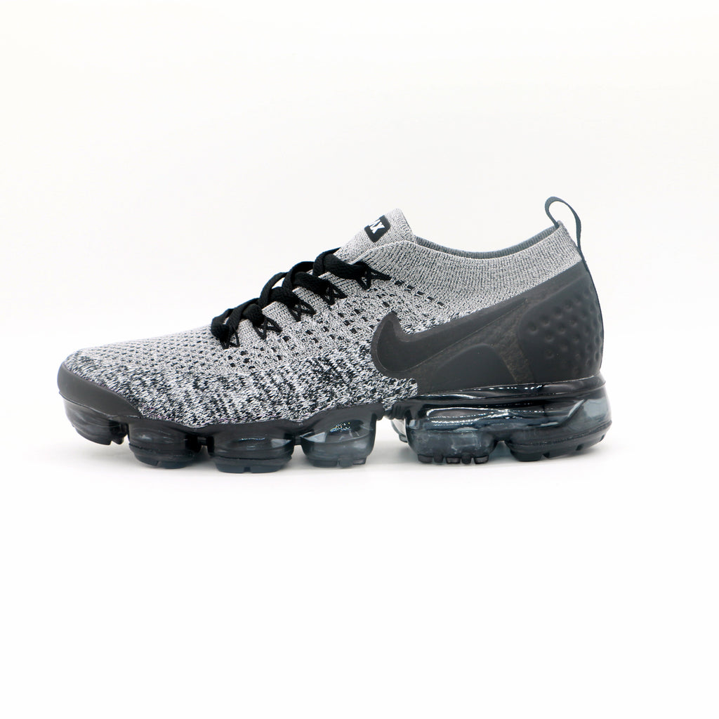 Nike Air VaporMax Flyknit 2 Sneakers in Grey and Black
