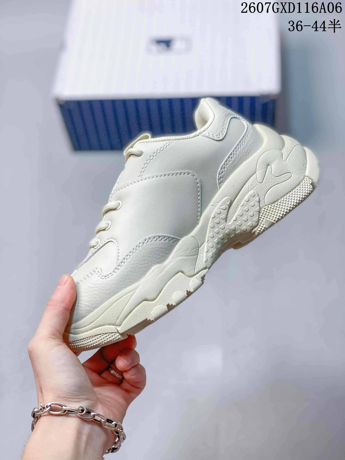 MLB Big Ball Chunky Doodle Dog Sneakers in Cream Beige