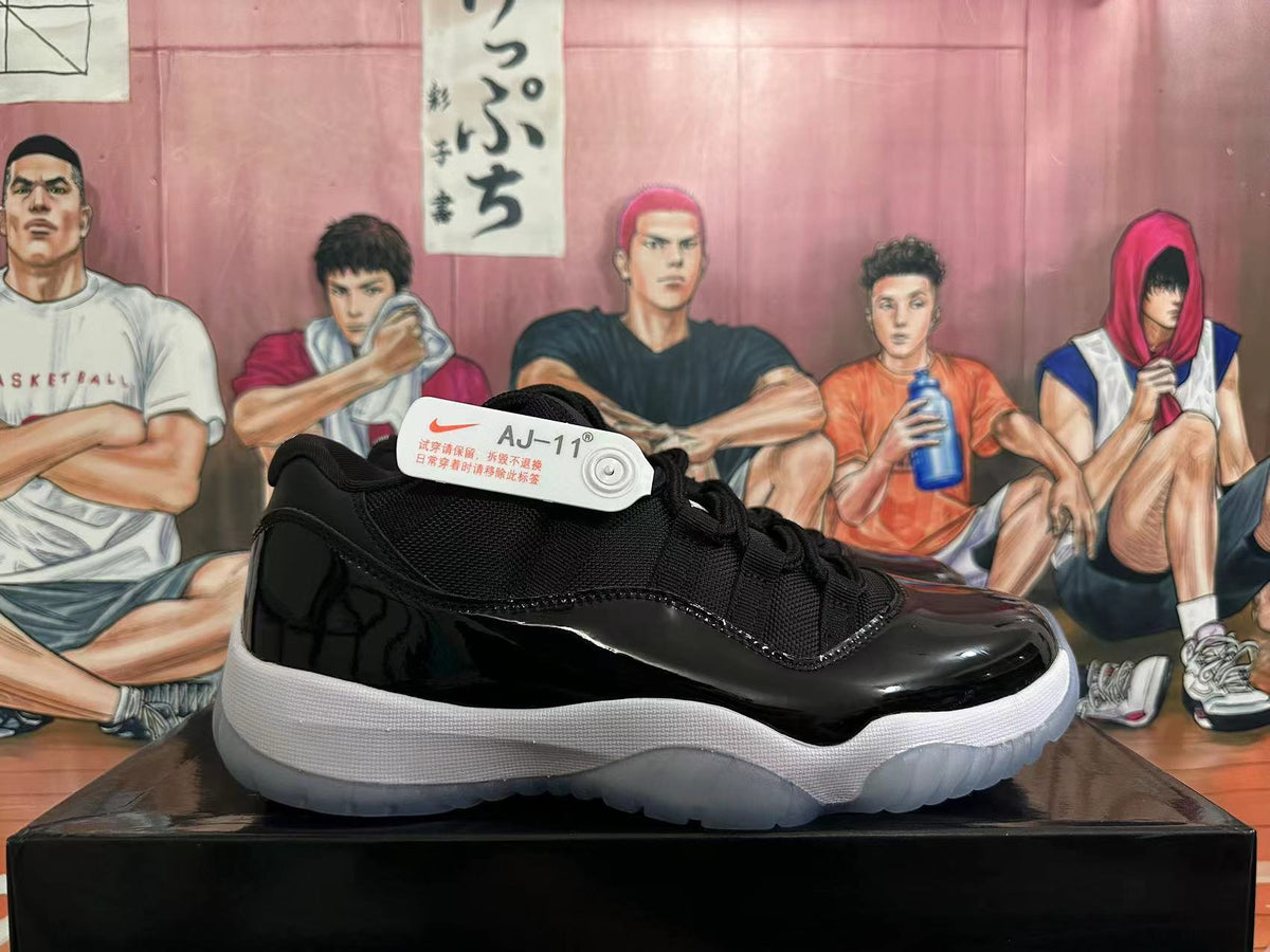 Jordan Air Jordan 11 Low Black and White Basketball Shoes