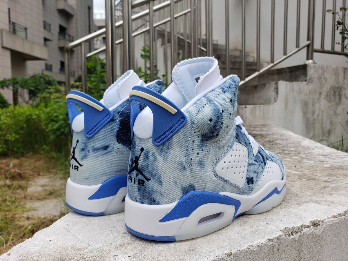 Jordan 6 High-Top Sneakers in Blue Washed Denim