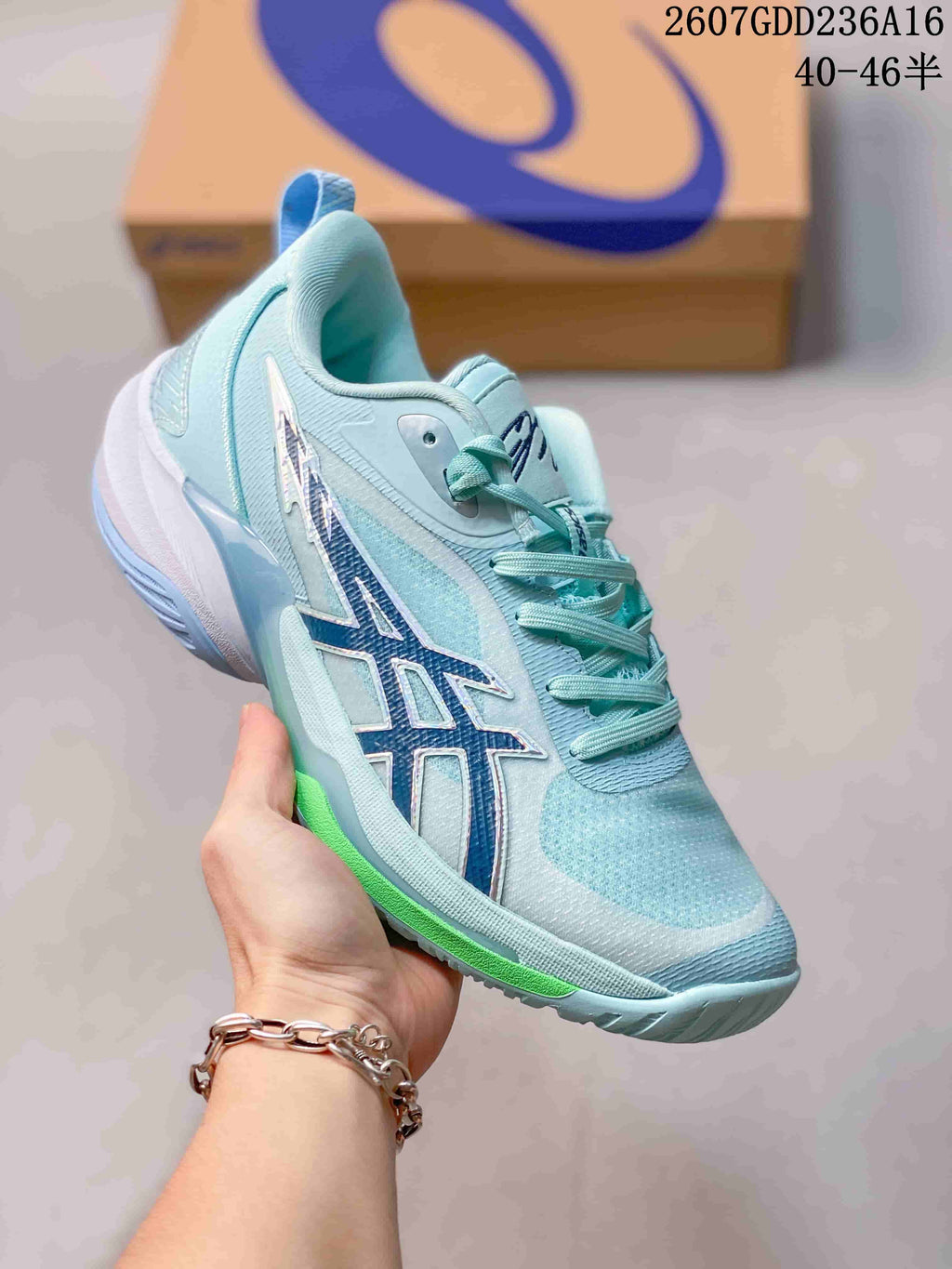 ASICS SWIFTACE YUKI Basketball Sneakers Light Blue