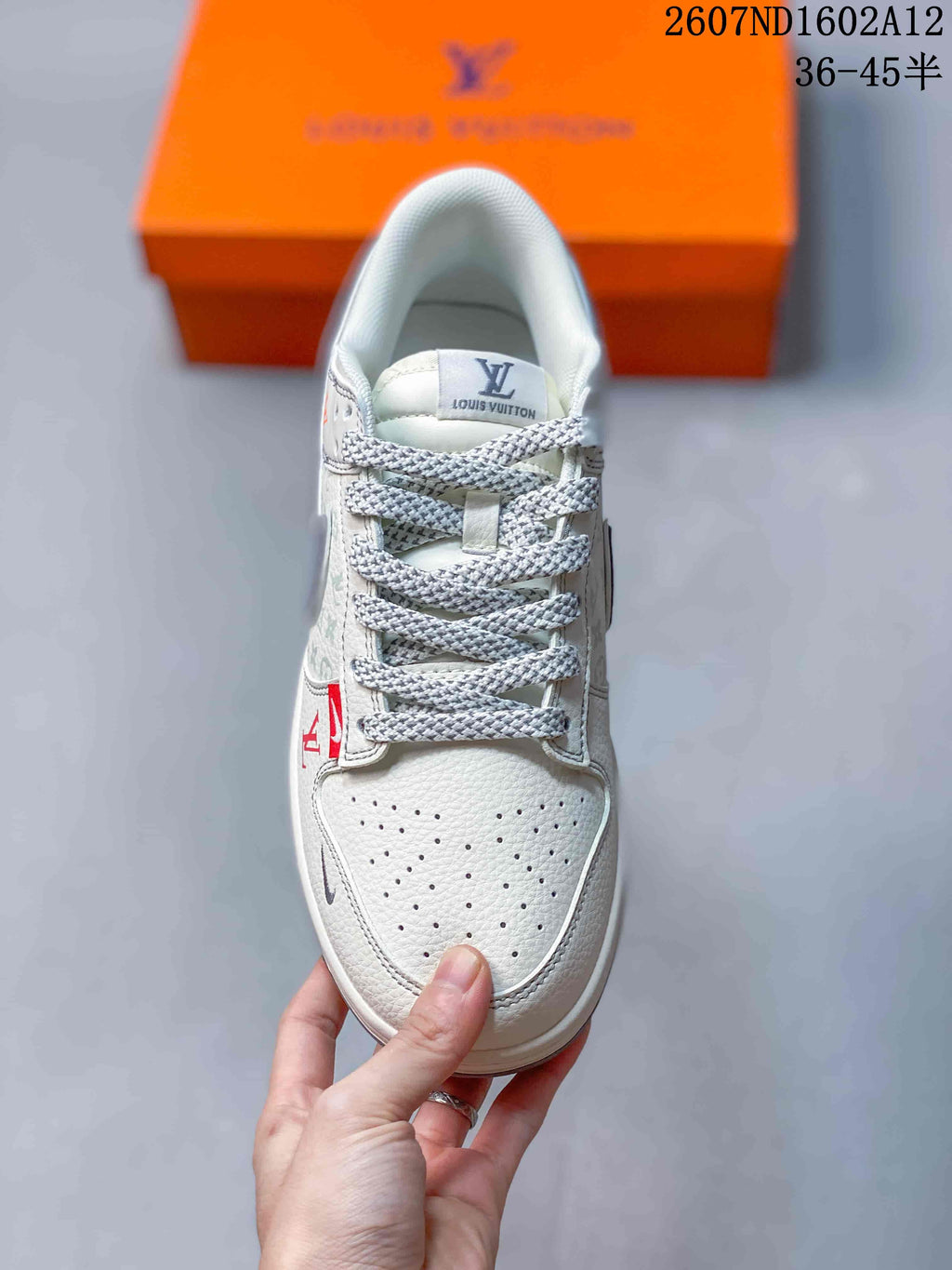 Nike SB Dunk Low Sneakers White Gray Red 2607ND1602A12