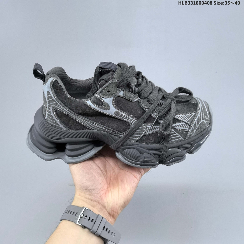 GG-CC G25X8557B Chunky Lace-Up Sneakers
