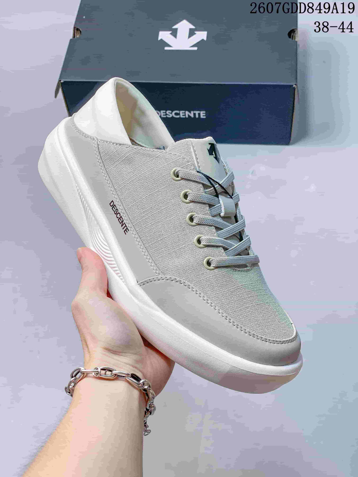 Descente 2607GDD849A19 Casual Sneakers White and Beige