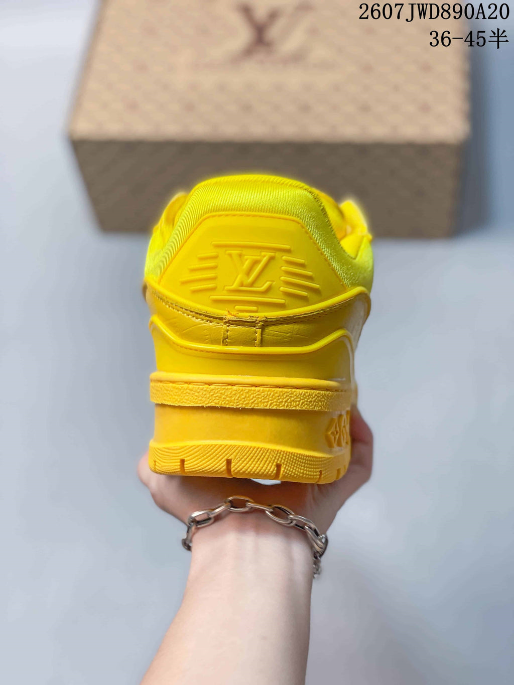 Louis Vuitton Trainer Maxi Yellow Low-Top Sneakers 2607JWD890A20