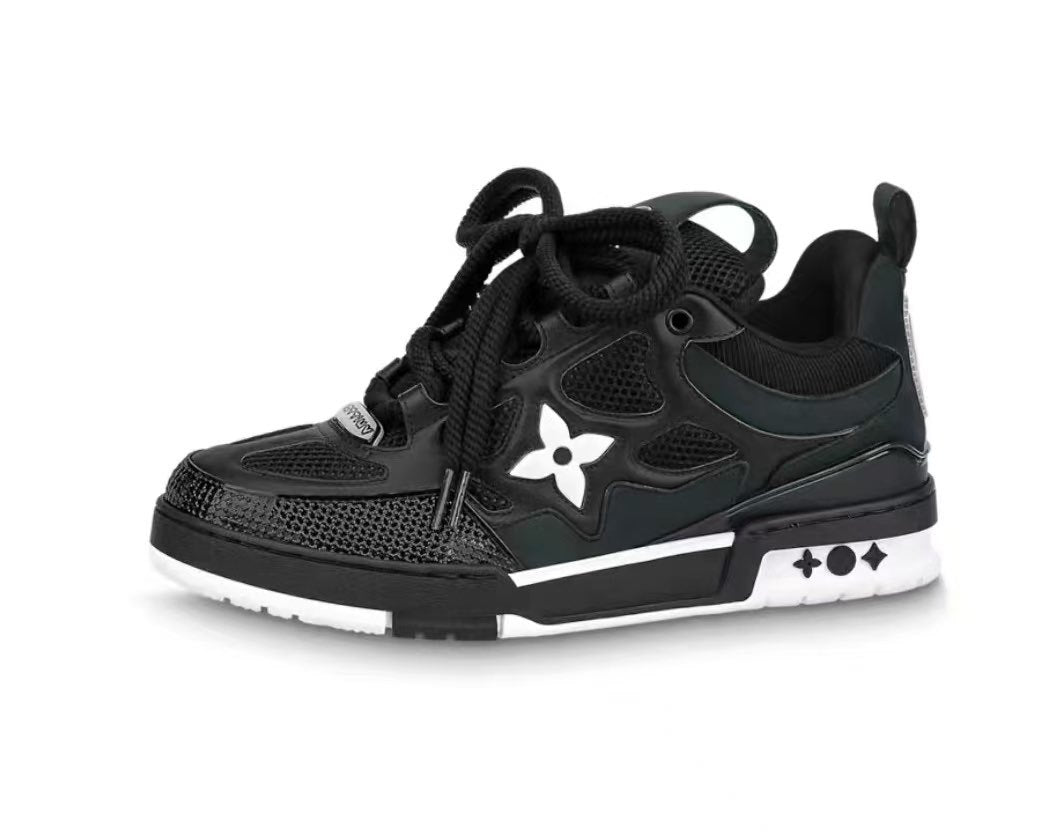 Four-Leaf Motif Low-Top Sneakers in Multiple Colors