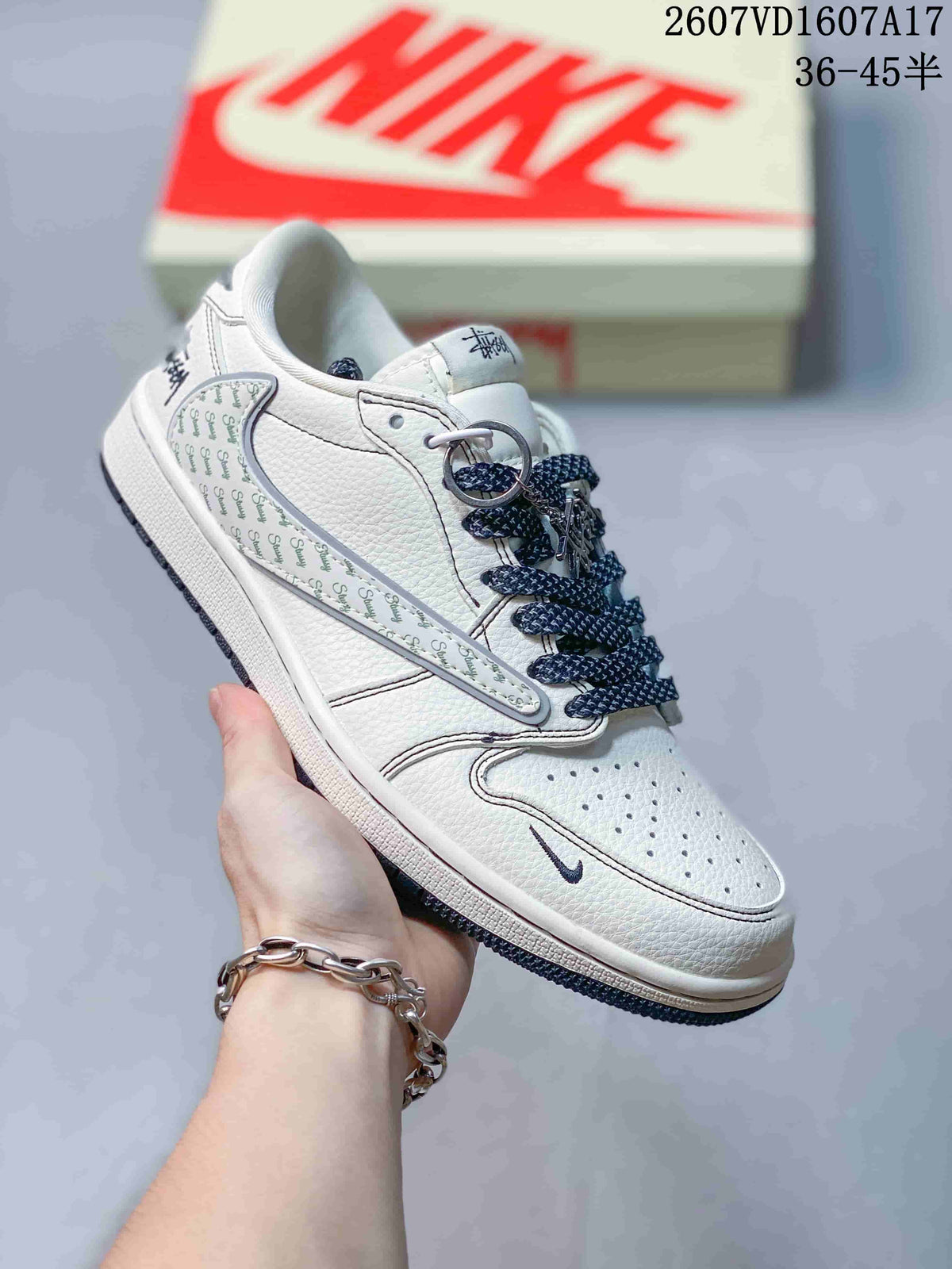 Jordan 1 Low Graphic Sneakers White Dark Details 2607VD1607A17