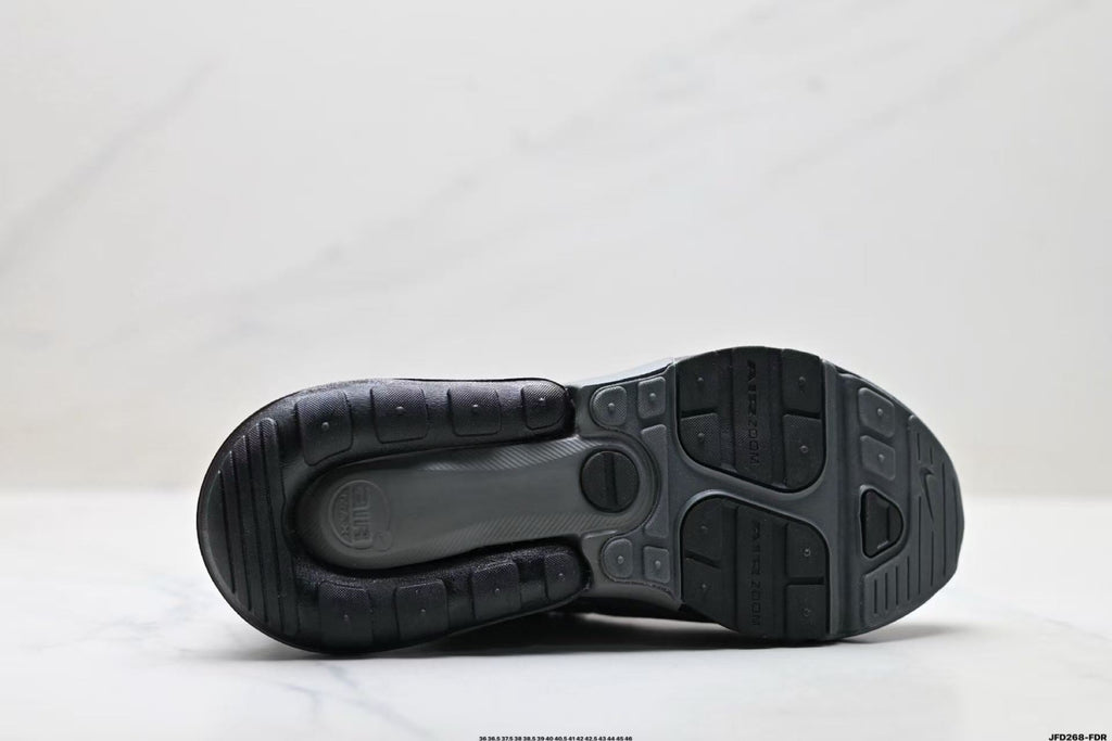 Nike Air Max 270 Sneakers in Grey and Black IO9883-006