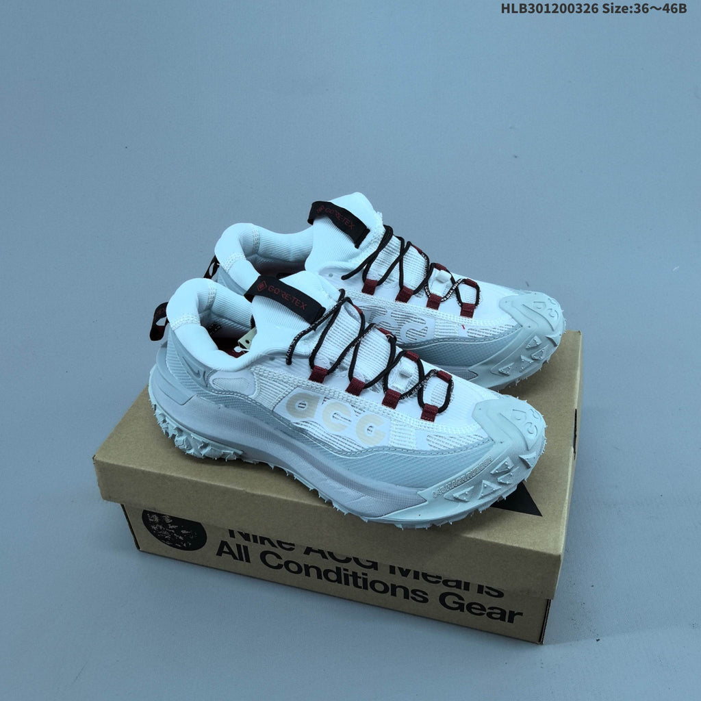 Nike ACG Mountain Fly 2 Low Trail Sneakers