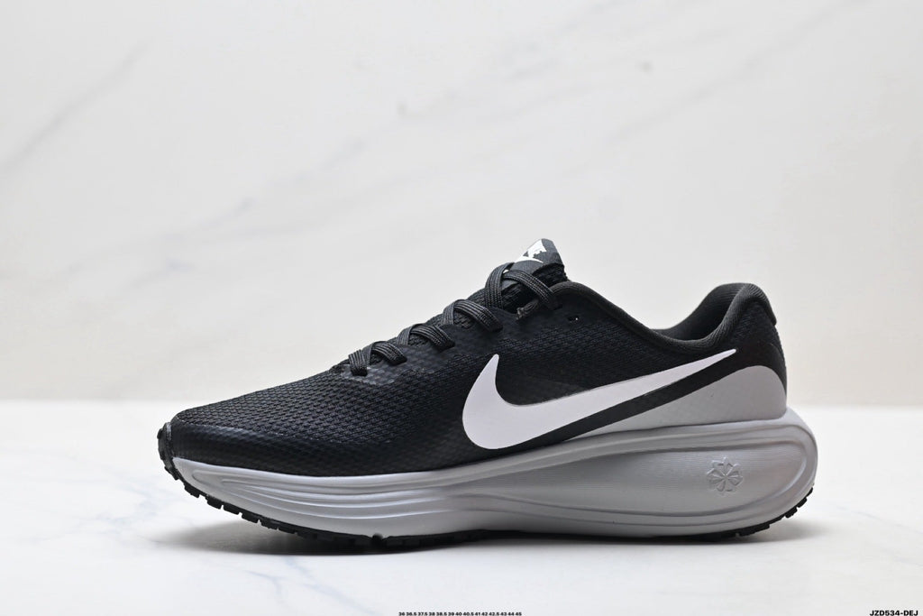 Nike Revolution 8 Black Running Shoes