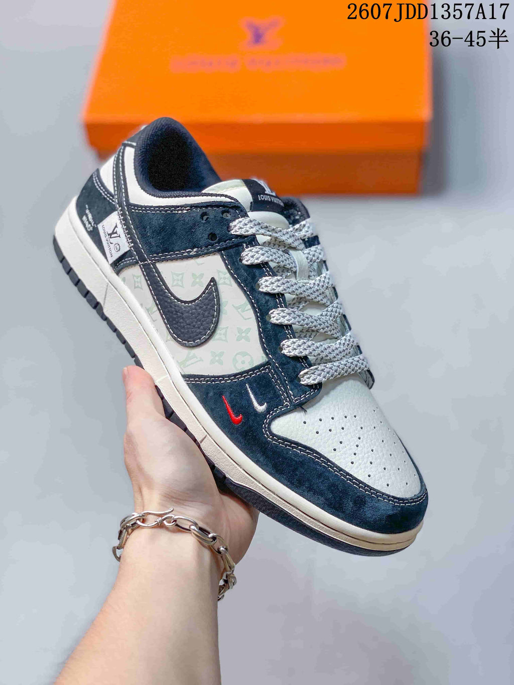 Nike SB Dunk Low Navy and White Sneakers 2607JDD1357A17
