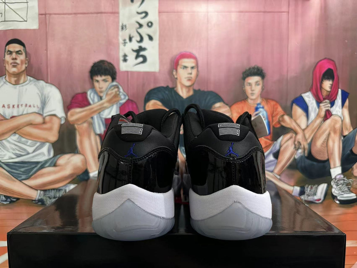 Jordan Air Jordan 11 Low Black and White Basketball Shoes