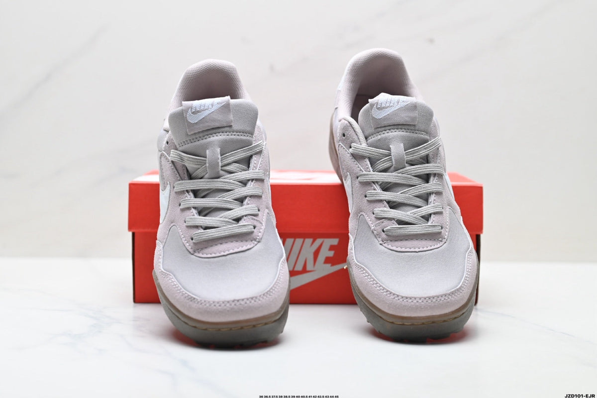 Nike Terra Manta Sneakers in Light Gray and Pink
