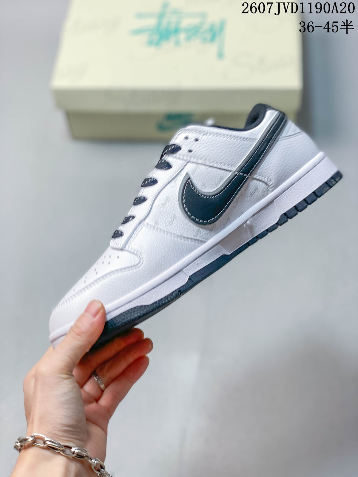 Nike SB Dunk Low Stüssy White Black Sneakers