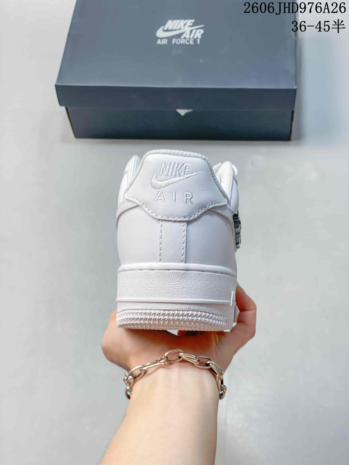 Nike Air Force 1 '07 Low-Top Sneakers, White