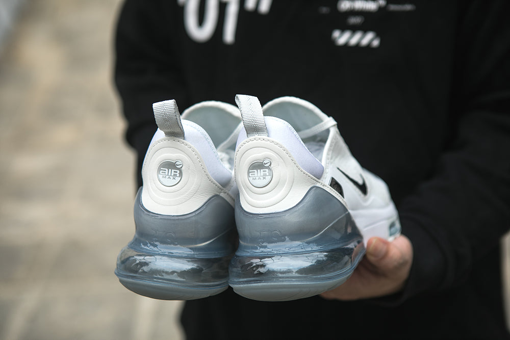 Nike Air Max 270 White and Black Sneakers IO9883-104