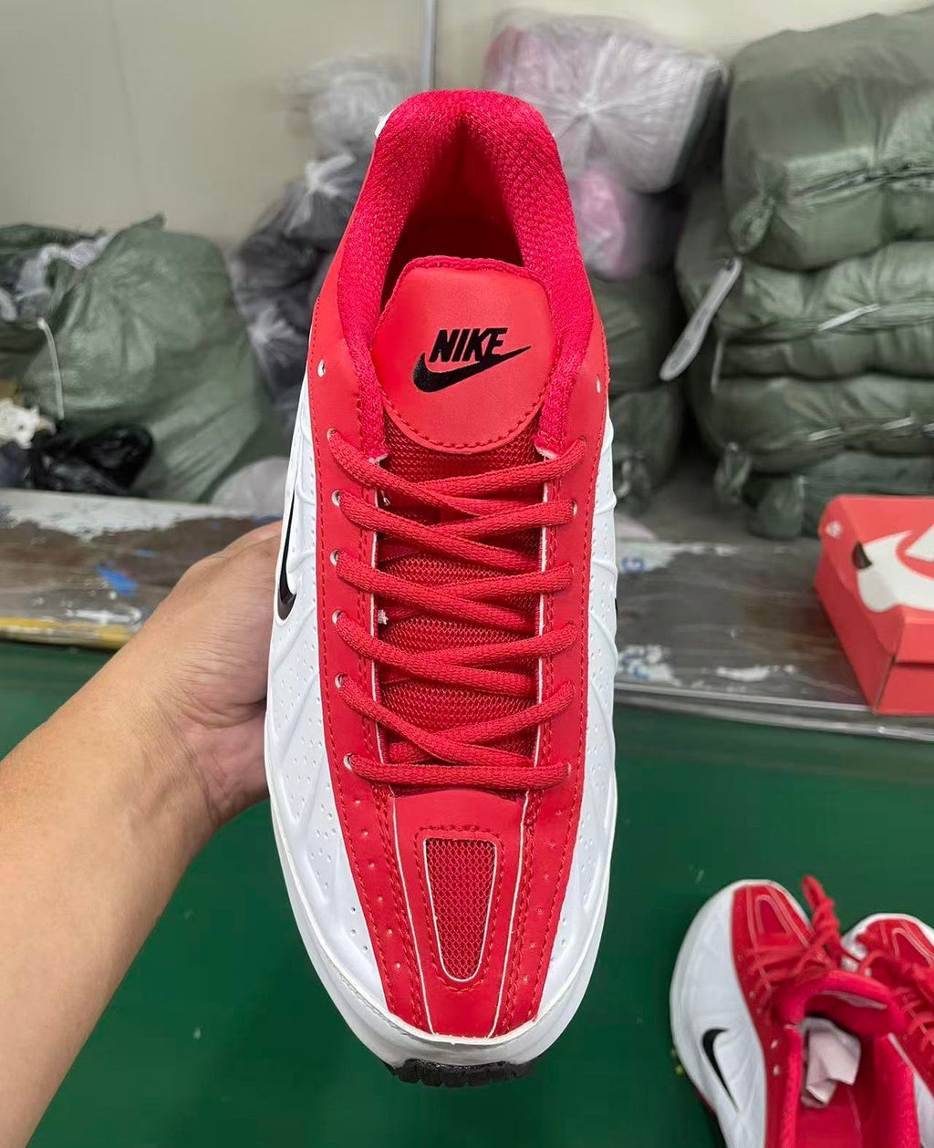 Nike Shox R4 Red and White Sneakers