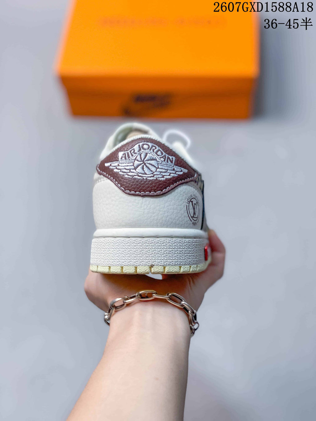 Nike Air Jordan 1 Low OG SP Brown White Sneakers 2607GXD1588A18