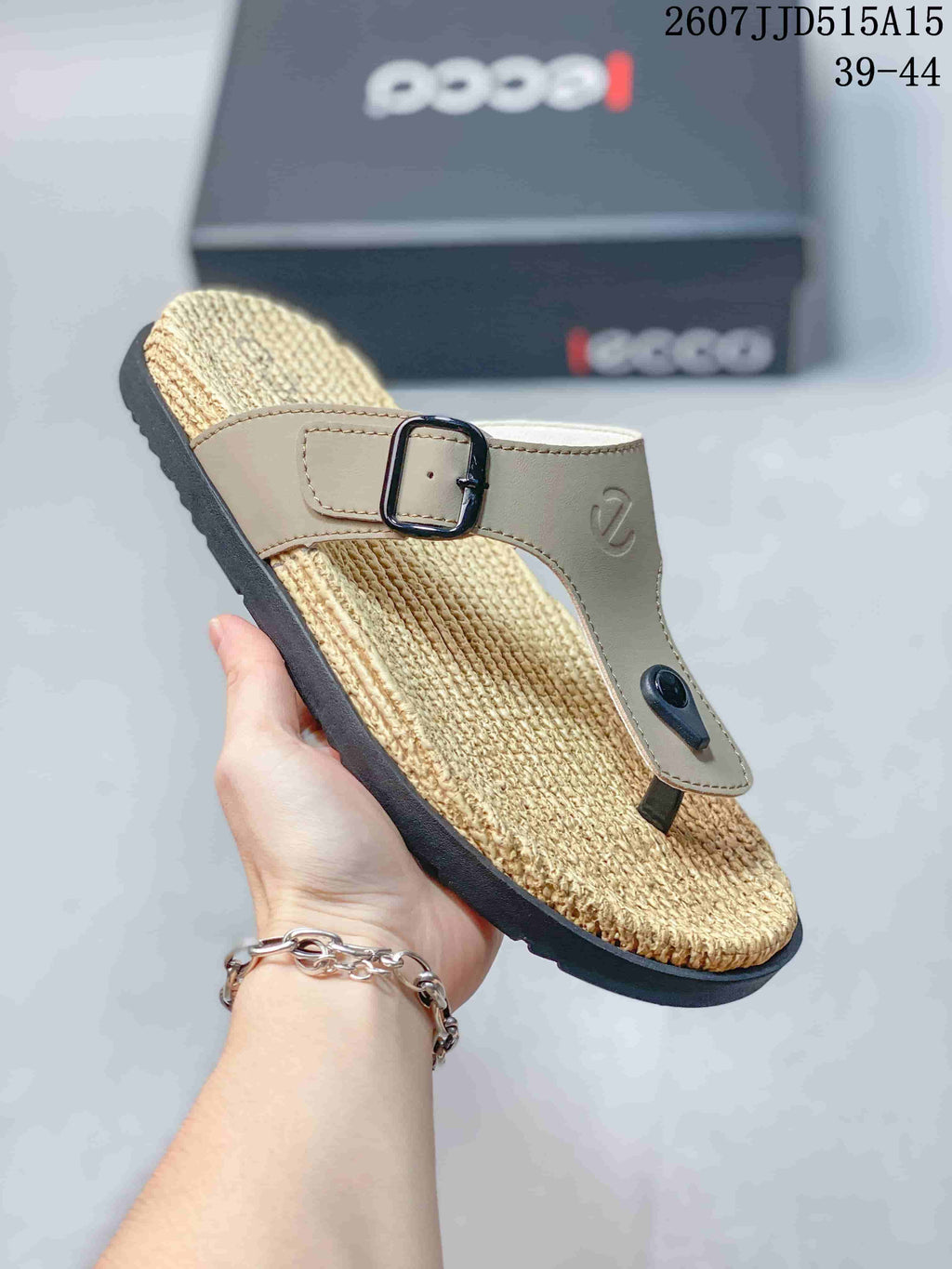 ECCO JJD515A15 Toe-Post Sandals with Adjustable Buckle