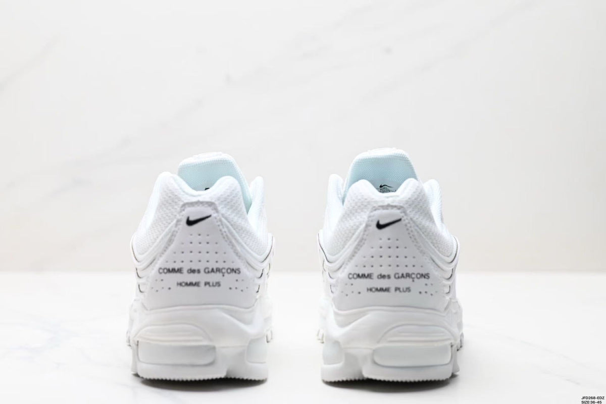 Nike Air Max Plus Comme des Garçons White Sneakers