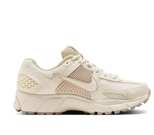 Nike Air Max 720 Saturn Ivory White Sneakers