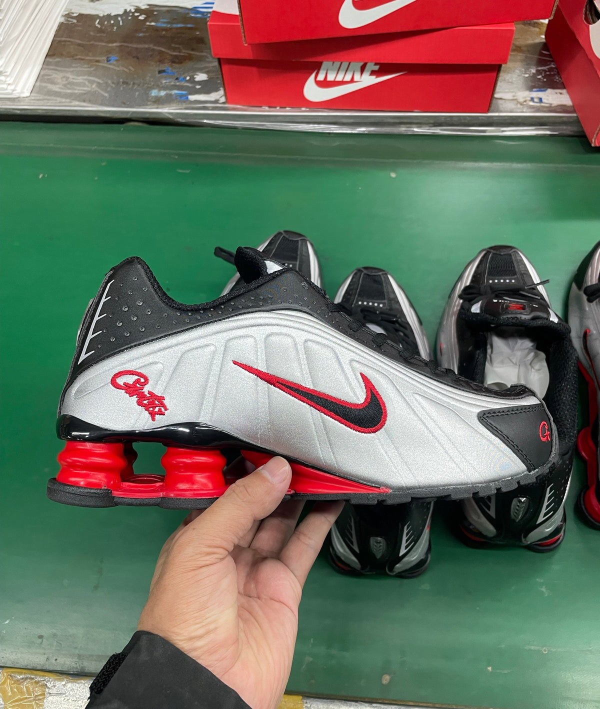 Nike Shox R4 Silver Black Red Sneakers