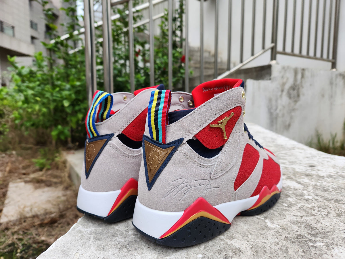 Trophy Room x Air Jordan 7 Sneakers in Gray, Red and Gold