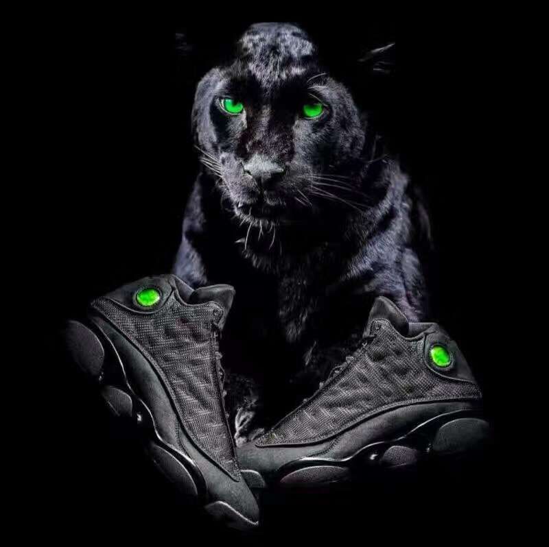 Air Jordan 13 Retro Black Cat Black Basketball Sneakers