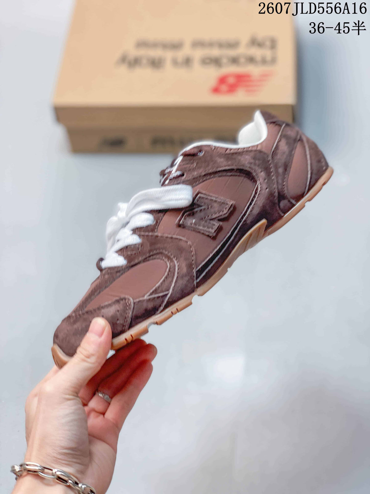 Miu Miu x New Balance 530 SL Sneakers Brown 2607JLD556A16