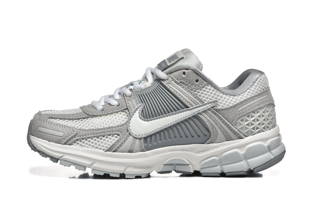 Nike Vomero 5 Sneakers in Grey and White