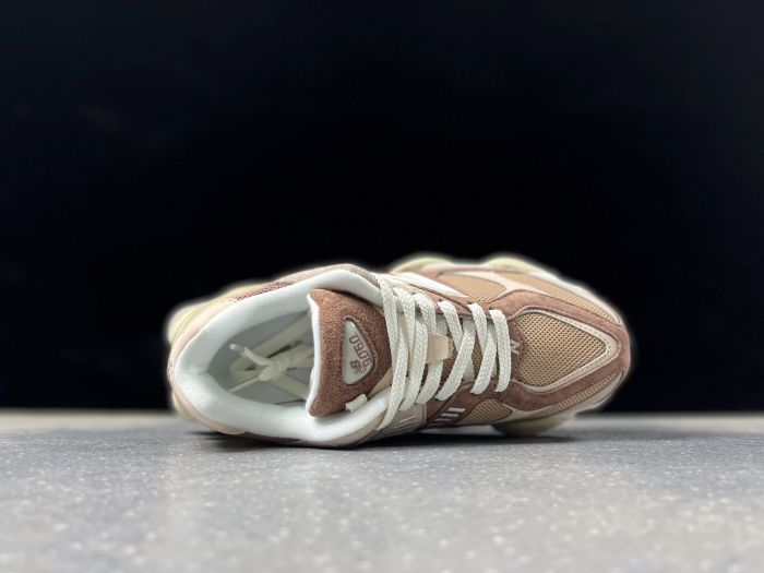 New Balance 9060 U9060EEH Sneakers in Beige and Rose