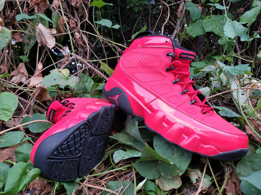 Air Jordan 9 High-Top Sneakers in Bulls Red and Black