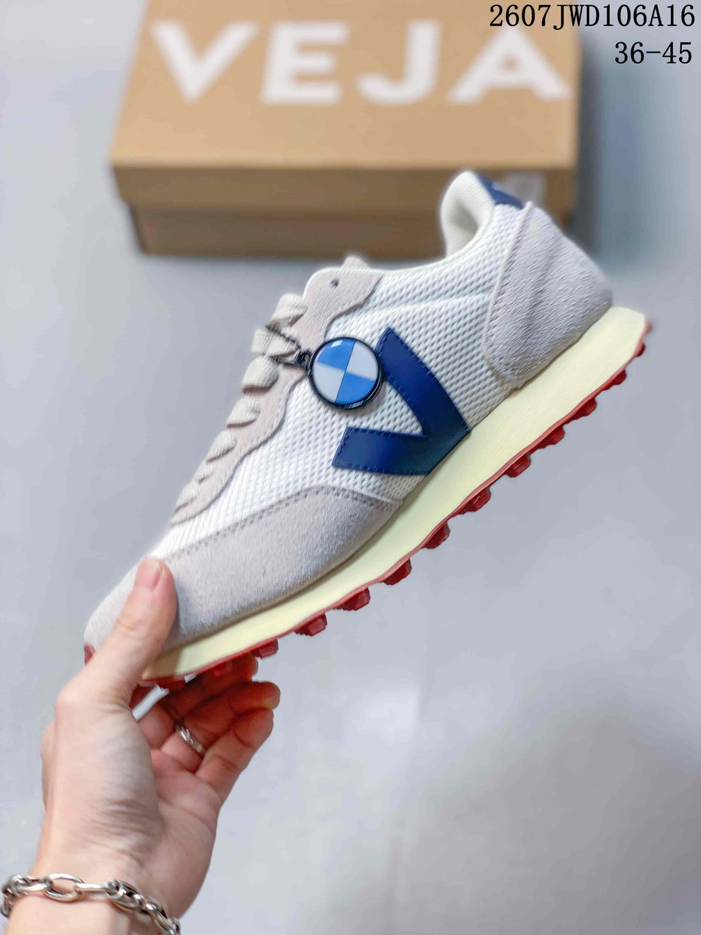 VEJA Rio Branco Alveomesh Sneakers White Blue