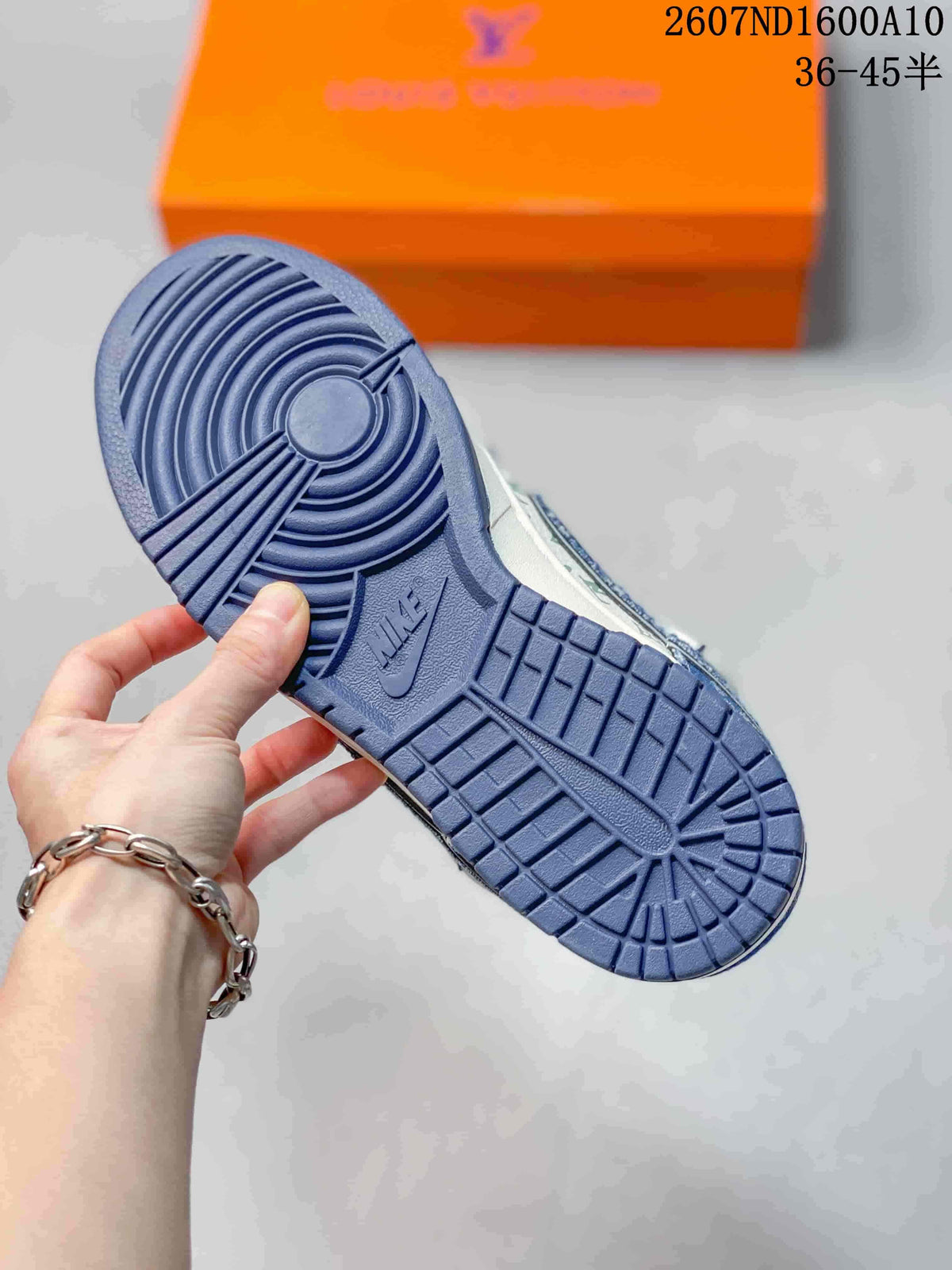 Nike SB Dunk Low Blue and White Low-Top Sneakers