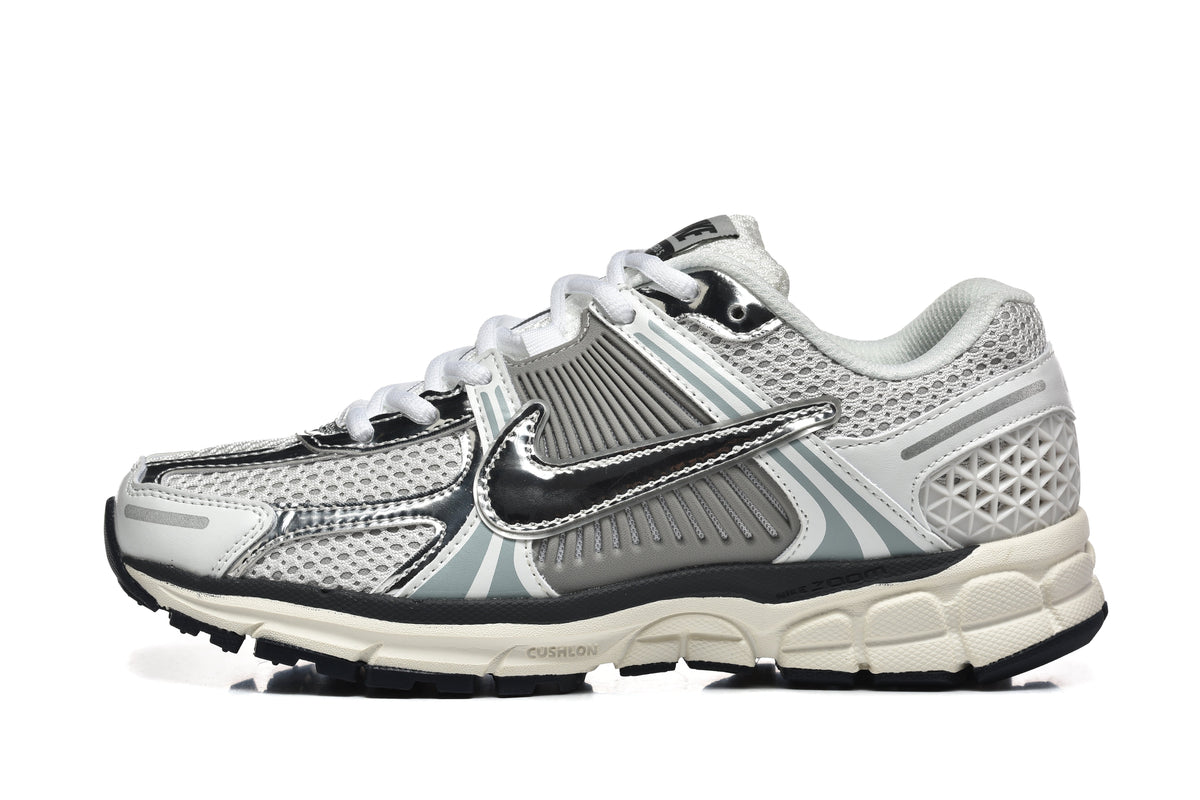 Nike Vomero 5 Silver and White Sneakers