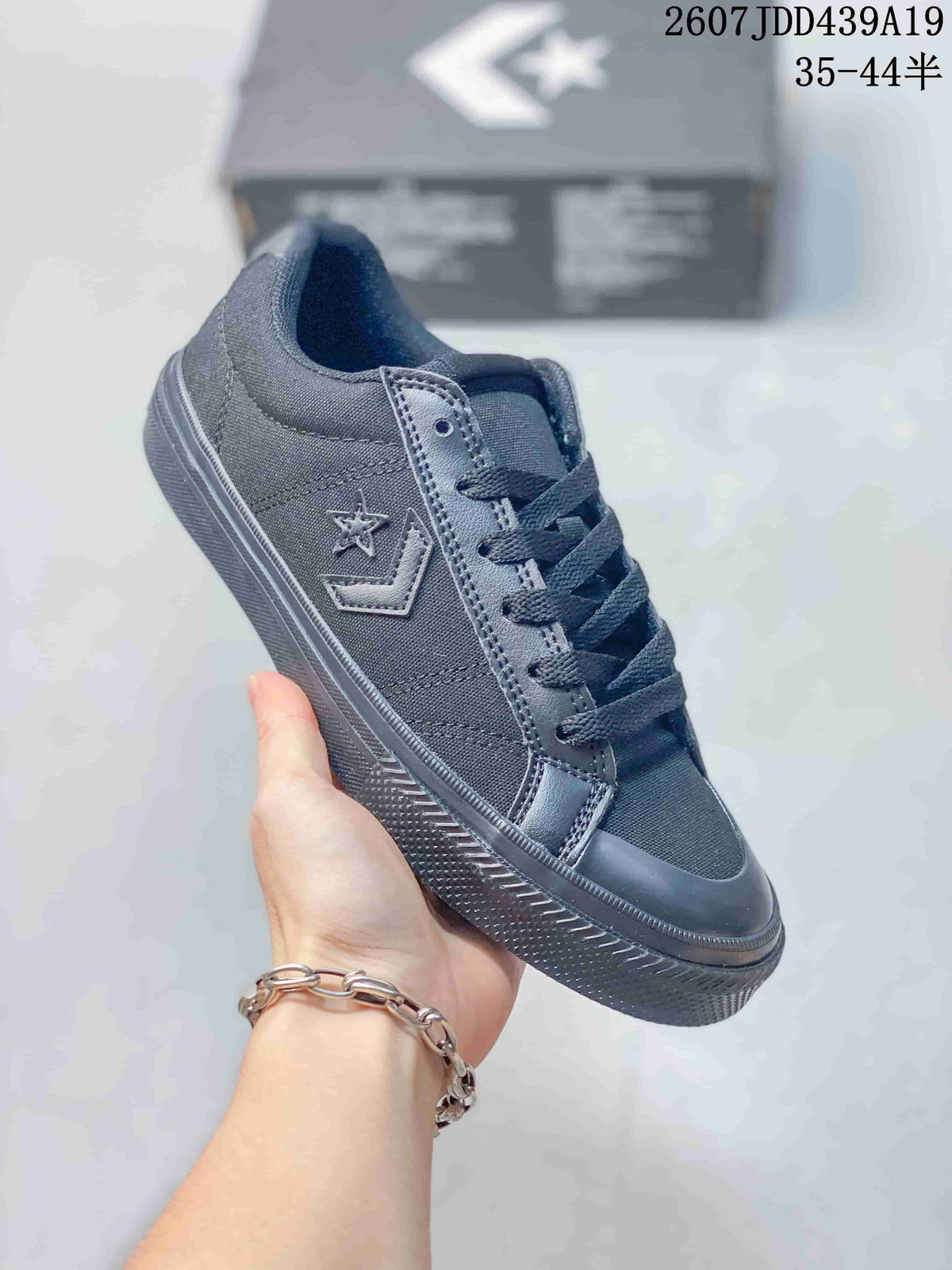 Converse All Star One Star Low-Top Sneakers 2607JDD439A19