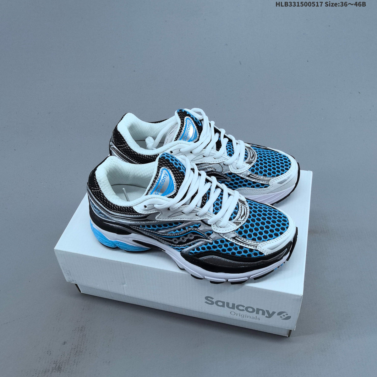 Saucony ProGrid Omni 9 Retro Running Sneakers