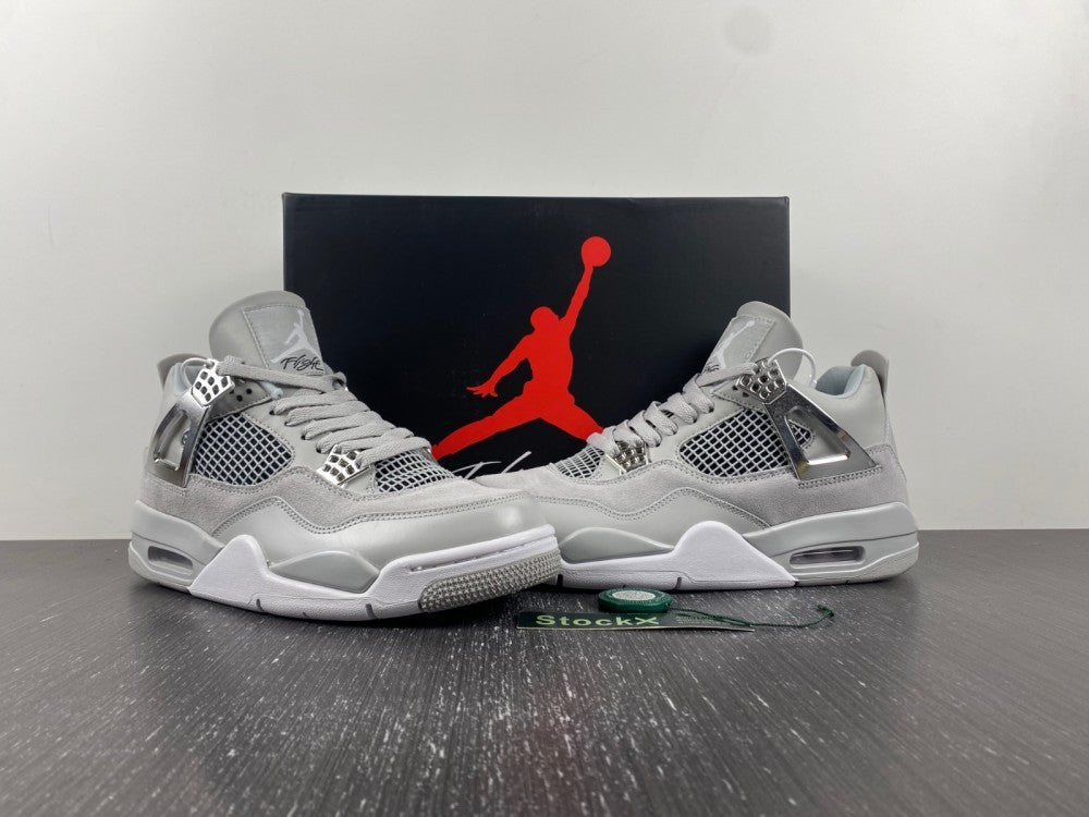 Jordan Air Jordan 4 WMNS Frozen Moments Silver Sneakers AQ9129-001