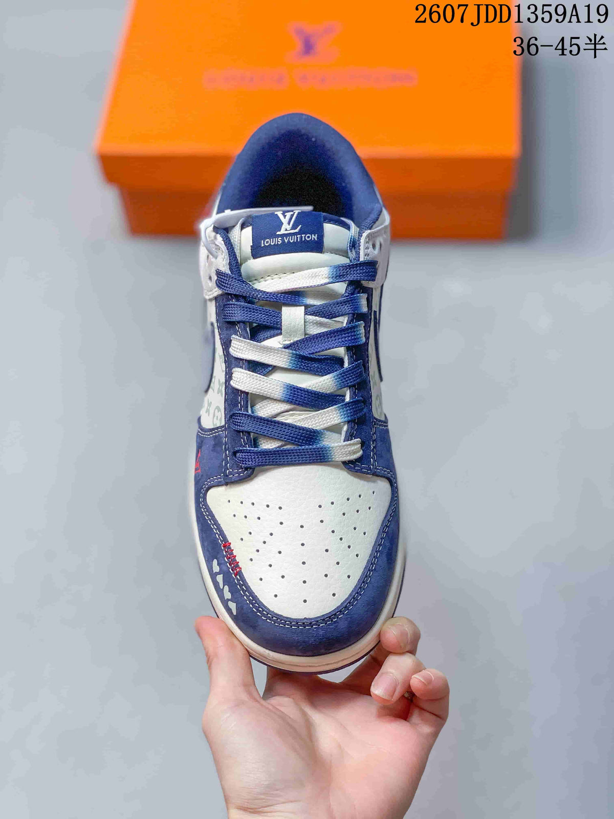 Jordan Air Jordan 1 Low Sneakers White and Navy