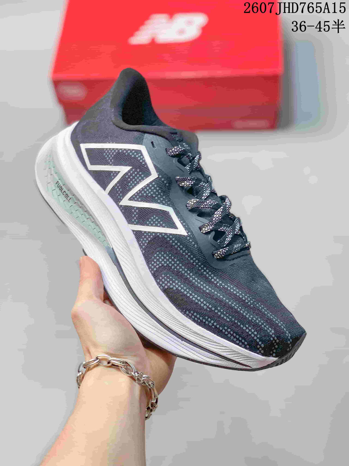 New Balance RC Elite MFCXLK4 Running Sneakers