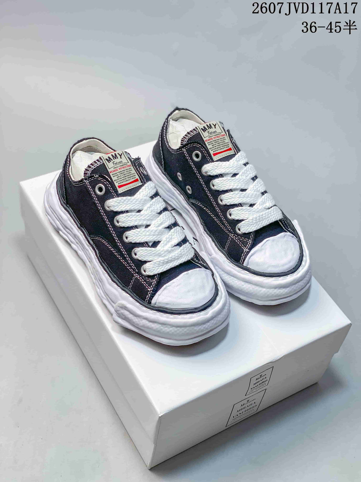 Maison Mihara Yasuhiro Original Sole Low Sneakers Black White