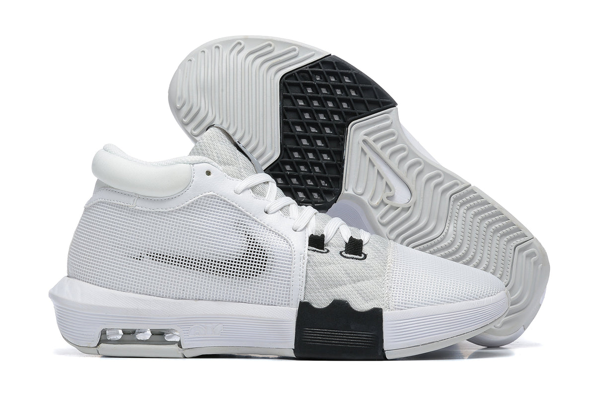 Nike LeBron Witness 8 Basketball Shoes