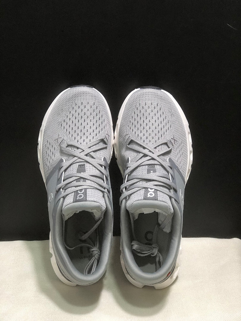 On Cloud X 4 Sneakers in Alloy and Ivory