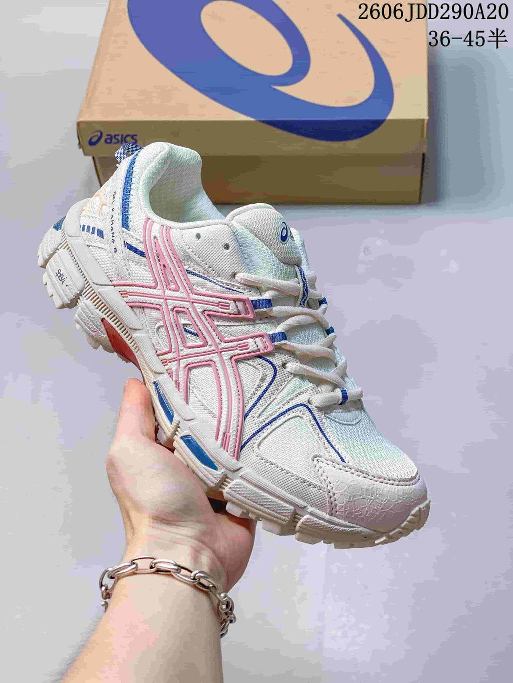 ASICS Gel-Kahana 8 Trail Running Sneakers