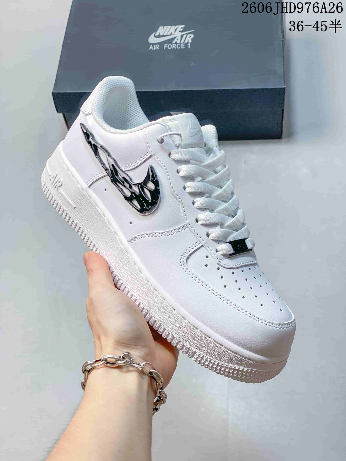 Nike Air Force 1 '07 Low-Top Sneakers, White